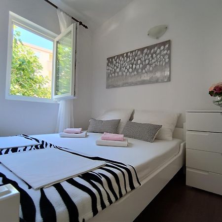 Apartments Vuleta Pag Town Zewnętrze zdjęcie