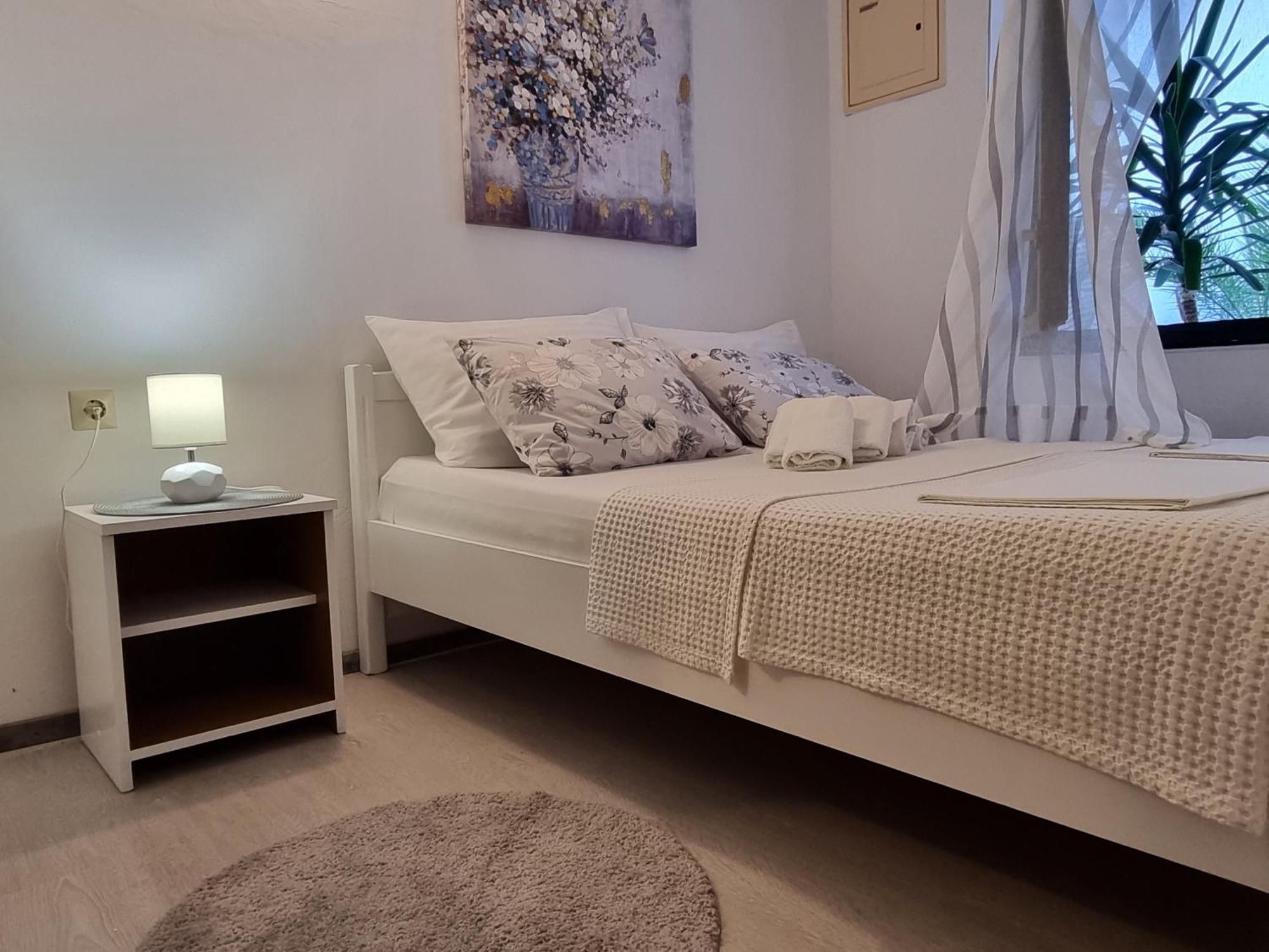Apartments Vuleta Pag Town Zewnętrze zdjęcie
