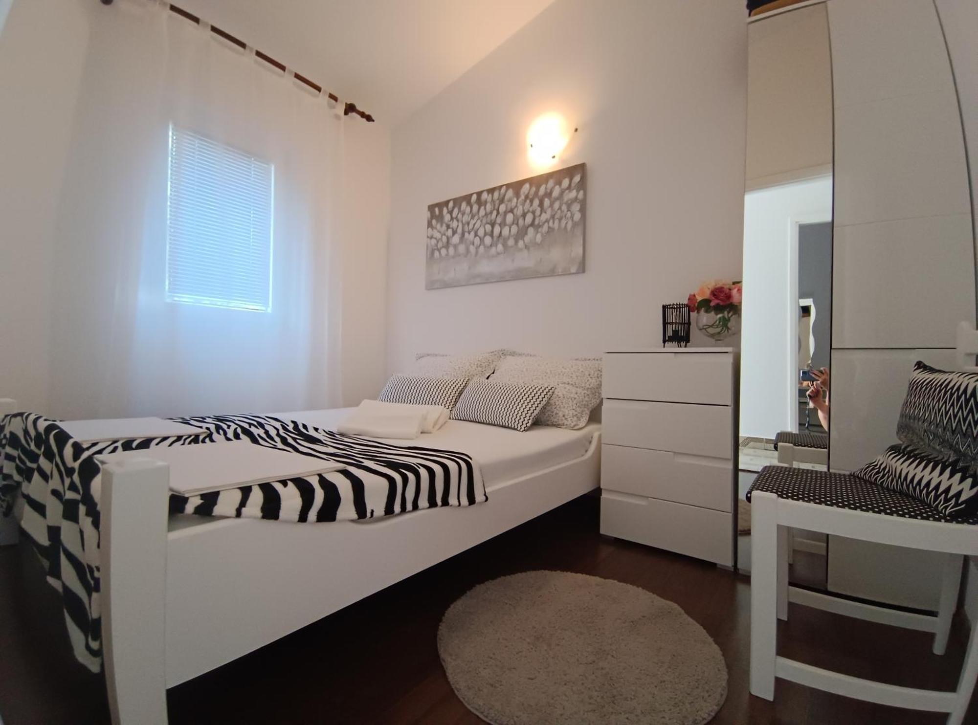 Apartments Vuleta Pag Town Zewnętrze zdjęcie