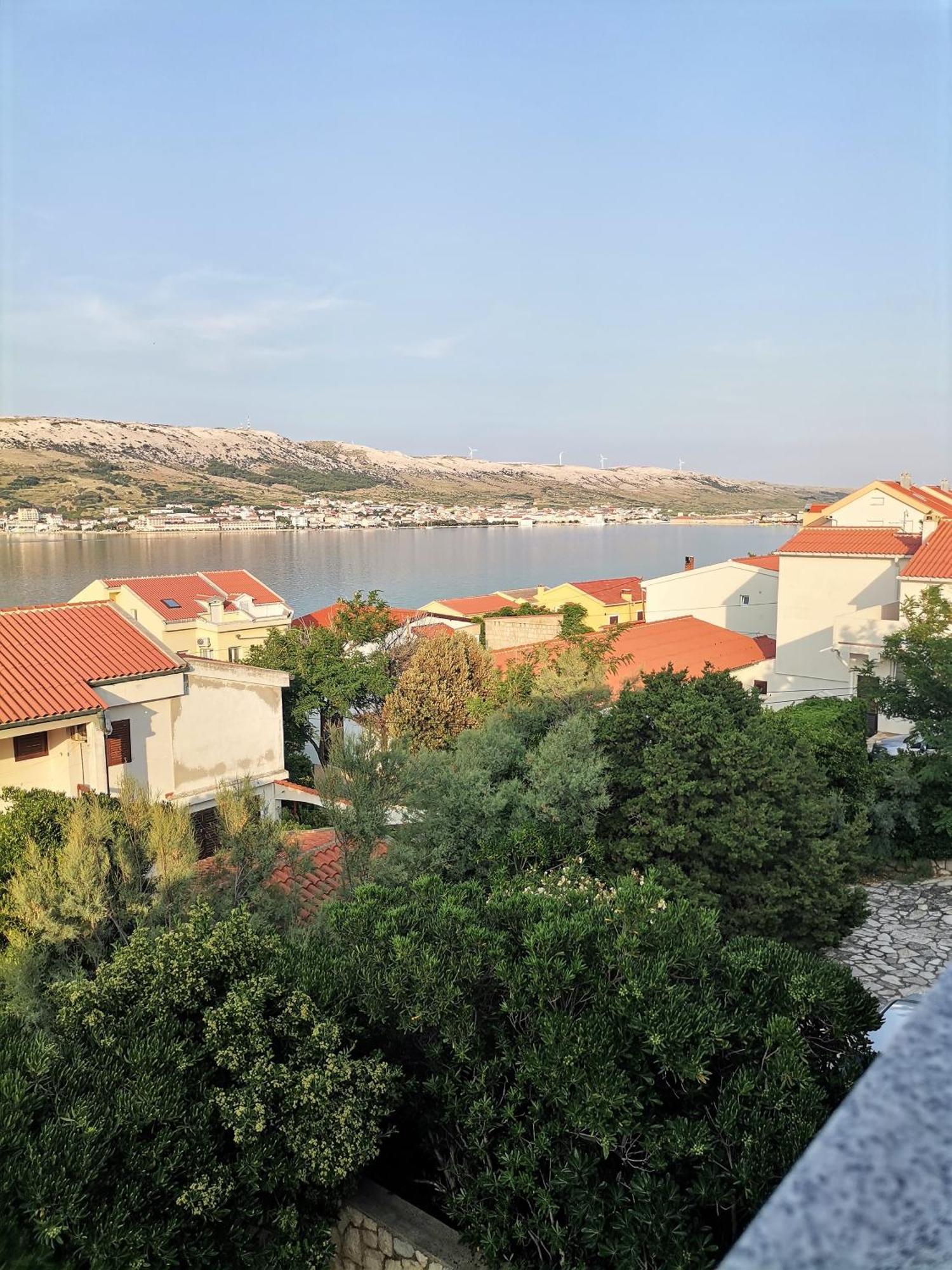 Apartments Vuleta Pag Town Zewnętrze zdjęcie